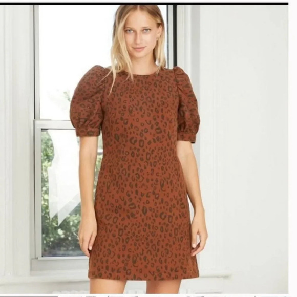 Universal Thread Dresses & Skirts - Universal Thread Leopard Print Puff Sleeves Short Sleeve Denim Dress Size 6